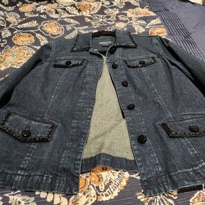 Jean jacket, petite medium